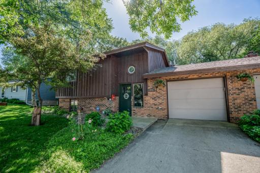 733 11th Street NW, Willmar, MN 56201