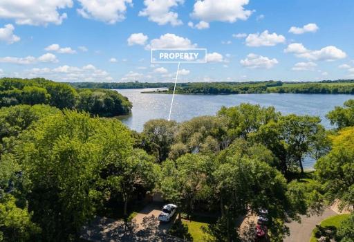 733 11th Street NW, Willmar, MN 56201