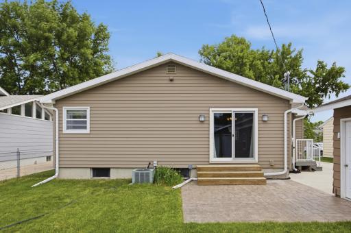 903 19th Street N, Moorhead, MN 56560
