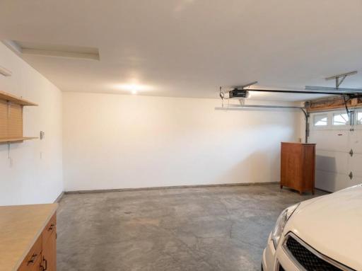 27 Garage.jpg
