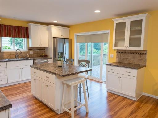 08 Kitchen3.jpg