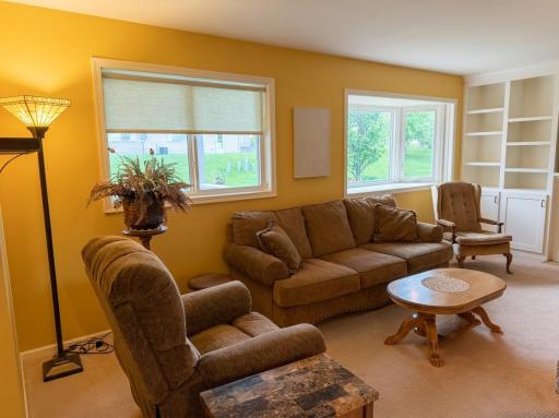 03 LivingRoom1.jpg