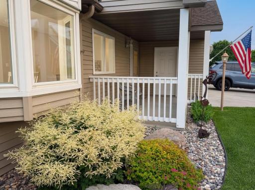 02 Front Porch.jpg