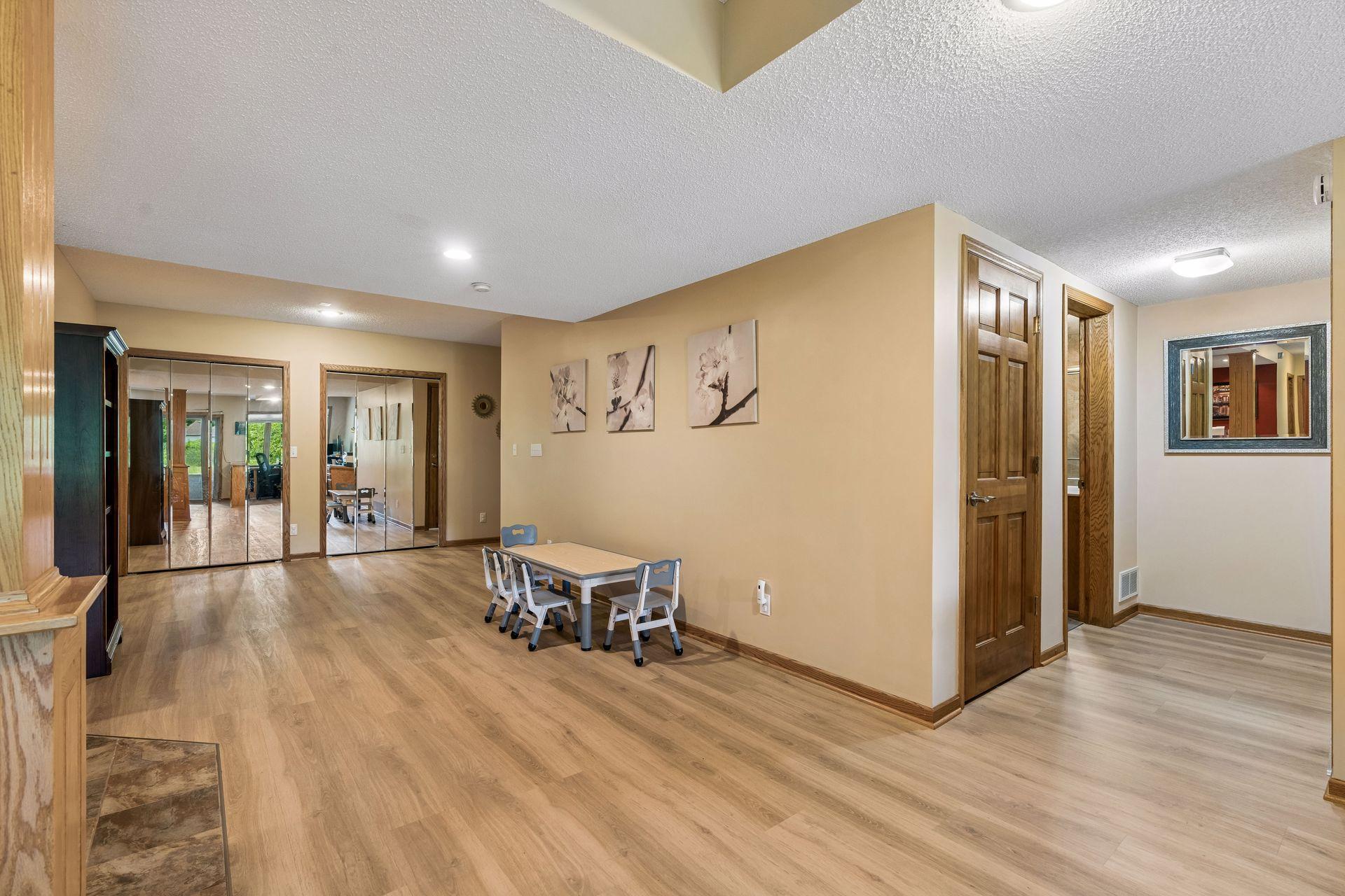 Basement entertain area