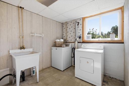 4979 Highway 7, Mountain Iron, MN 55768
