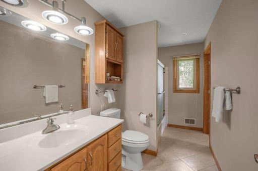 10221 Jeffery Lane, Rogers, MN 55374