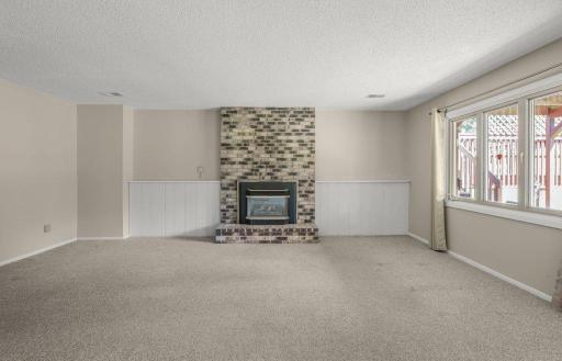 10221 Jeffery Lane, Rogers, MN 55374