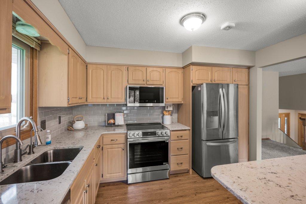 Kitchen, Upper Level