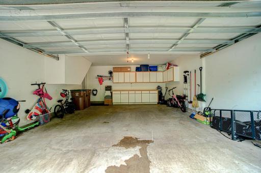 4793 Grenwich Road N, Saint Paul, MN 55128