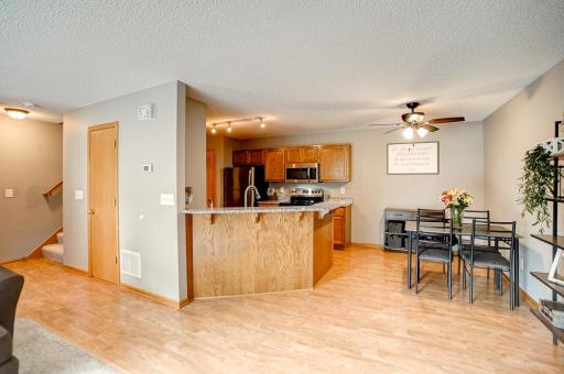 4793 Grenwich Road N, Saint Paul, MN 55128