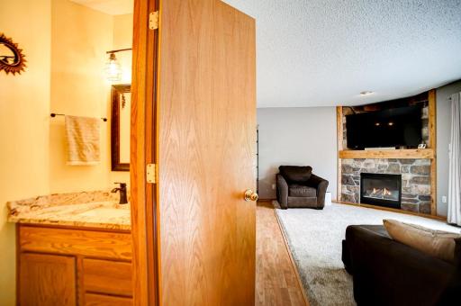 4793 Grenwich Road N, Saint Paul, MN 55128