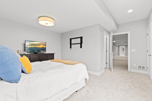 16331 Sohm Court, Eden Prairie, MN 55347