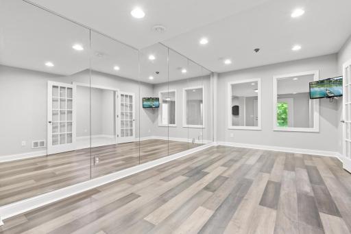 16331 Sohm Court, Eden Prairie, MN 55347