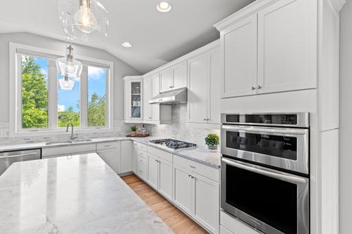 16331 Sohm Court, Eden Prairie, MN 55347