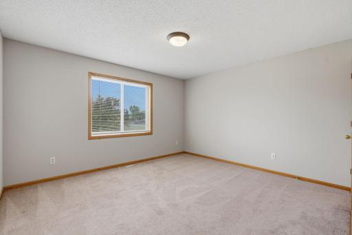 4104 Jarmann Lane, Shakopee, MN 55379