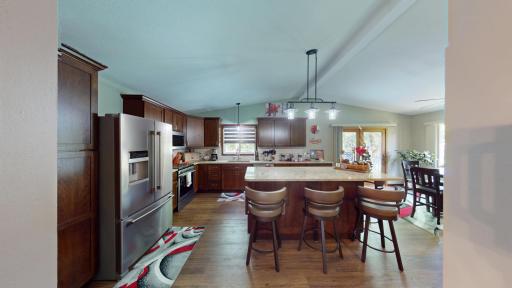 1825 Bayview Drive, Albert Lea, MN 56007