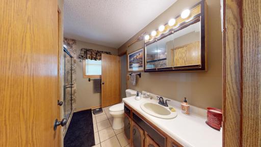 1825 Bayview Drive, Albert Lea, MN 56007