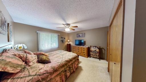 1825 Bayview Drive, Albert Lea, MN 56007