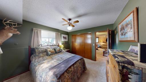 1825 Bayview Drive, Albert Lea, MN 56007