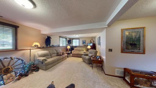 1825 Bayview Drive, Albert Lea, MN 56007