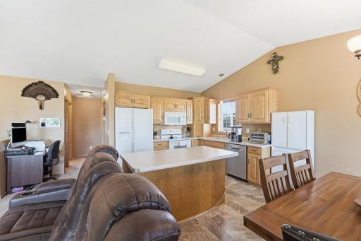 121 Shire Road N, Watkins, MN 55389