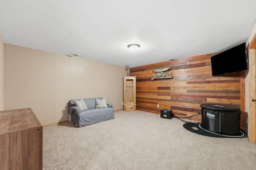 121 Shire Road N, Watkins, MN 55389