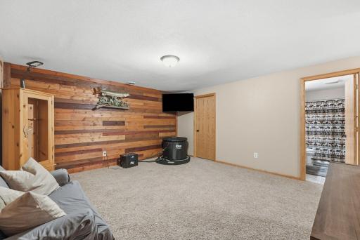 121 Shire Road N, Watkins, MN 55389