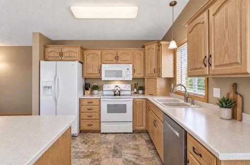 121 Shire Road N, Watkins, MN 55389