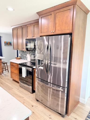 437 Crescent Drive, Albert Lea, MN 56007