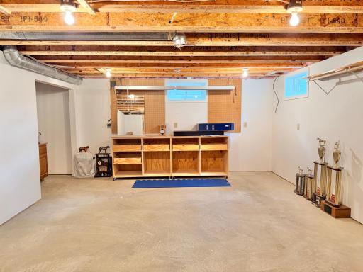 437 Crescent Drive, Albert Lea, MN 56007