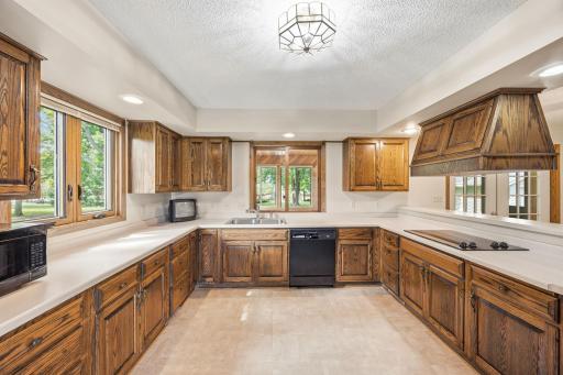 522 Shady Ridge Road NW, Hutchinson, MN 55350