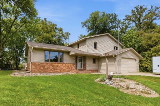 522 Shady Ridge Road NW, Hutchinson, MN 55350