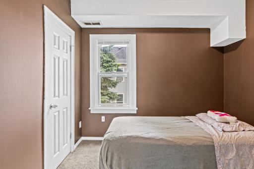 96 Winifred Street West-23.jpg