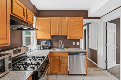 96 Winifred Street West-21.jpg
