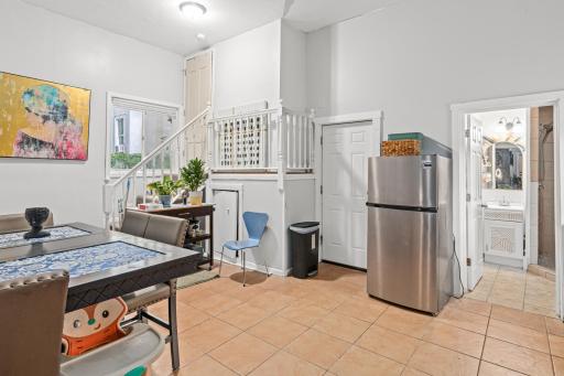 96 Winifred Street West-7.jpg