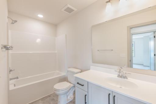 5036 Airlake Draw, Saint Paul, MN 55129