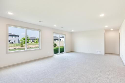 5036 Airlake Draw, Saint Paul, MN 55129