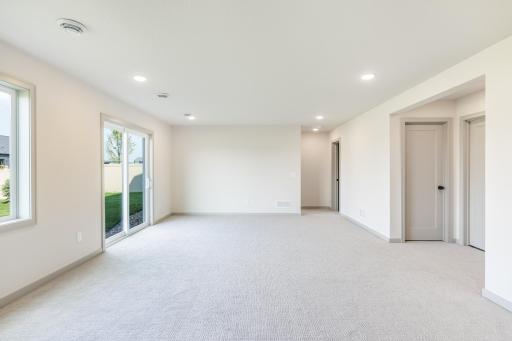 5036 Airlake Draw, Saint Paul, MN 55129
