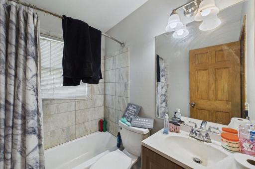 355 14th Avenue S, South Saint Paul, MN 55075