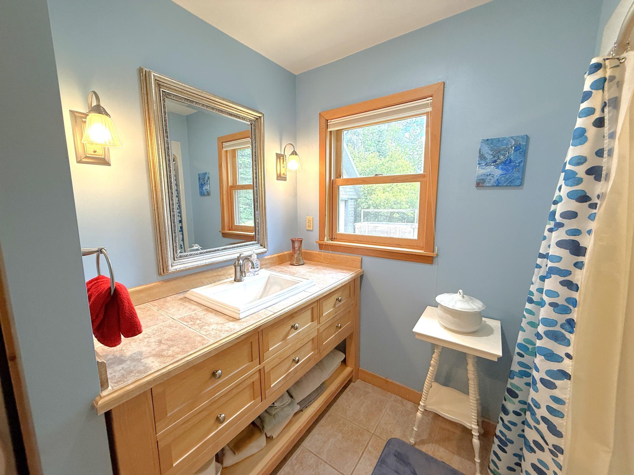 1787 North Bay Rd primary bath 2 6.18.JPG