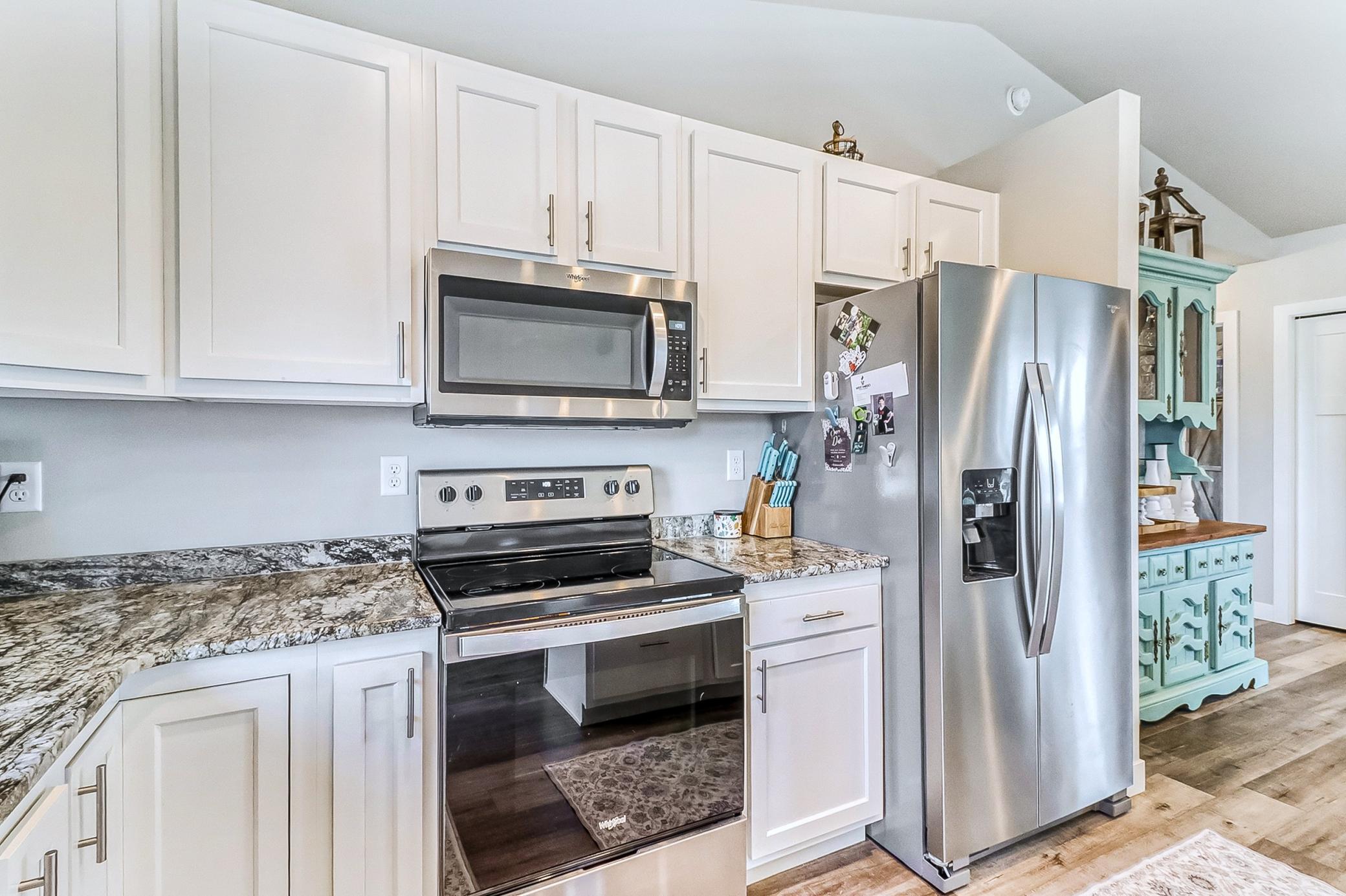 Kitchen1_5.jpg