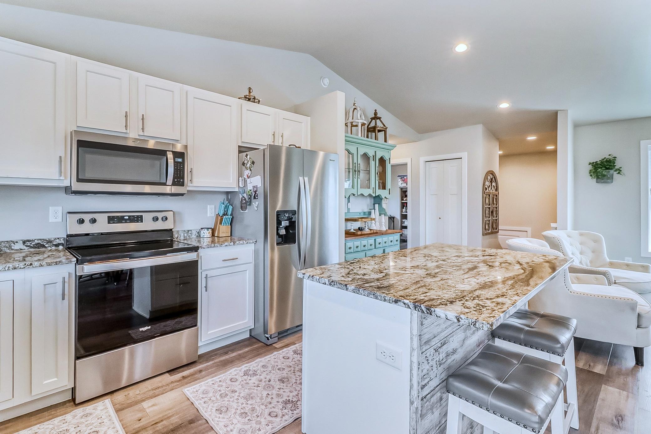 Kitchen1_4.jpg