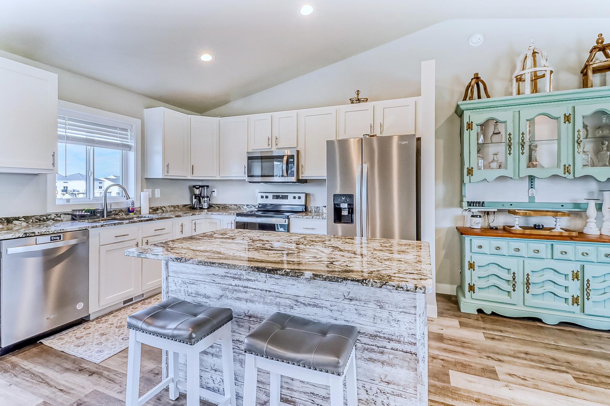 Kitchen1_1.jpg