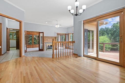 1200 Summit Oaks Drive, Burnsville, MN 55337