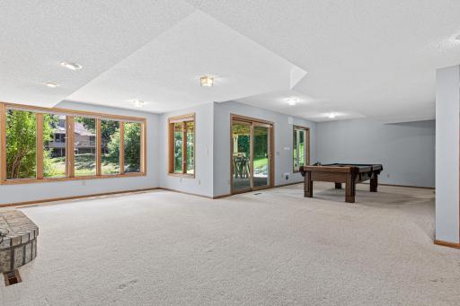 1200 Summit Oaks Drive, Burnsville, MN 55337