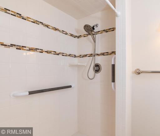 9700 Portland Avenue S, 330, Bloomington, MN 55420