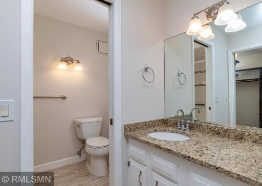 9700 Portland Avenue S, 330, Bloomington, MN 55420