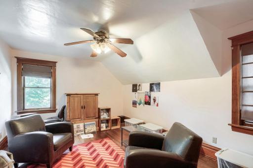 106 N Pine Street, Chaska, MN 55318