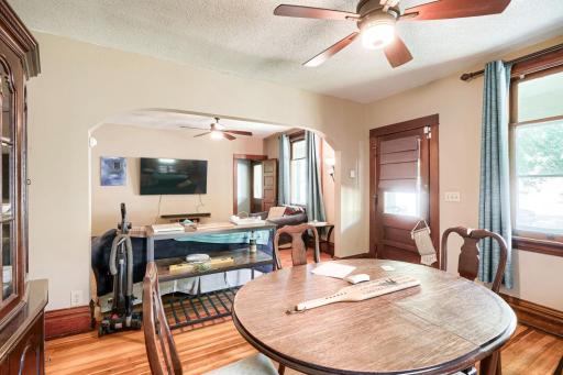 106 N Pine Street, Chaska, MN 55318
