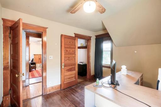 106 N Pine Street, Chaska, MN 55318